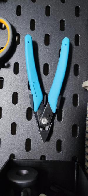 Skadis Clip Holder