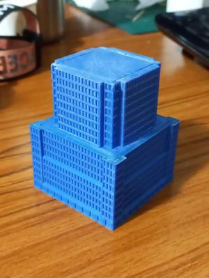 Skyscraper Dice Box (For 16mm Dice)