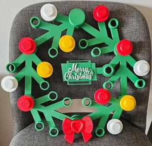 Not another LEGOBrick Wreath - Merry Xmas Plate 