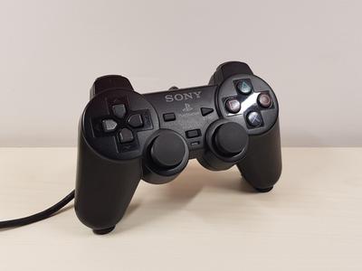 Invisible PS2 Controller Holder Minimalist