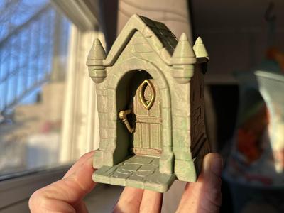 Mini Mausoleum
