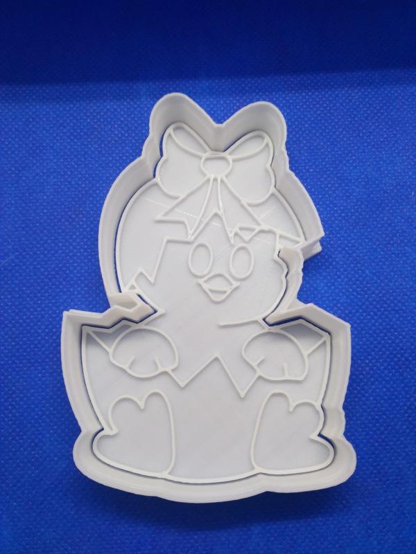 cookie cutter easter chicken