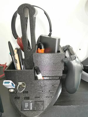 Desk organizer