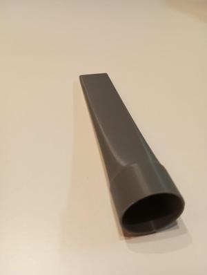 Vacuum cleaner attachment for small spaces