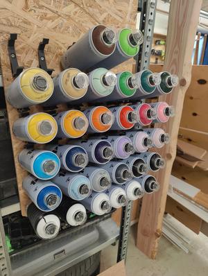 Simple Spray Can Holder