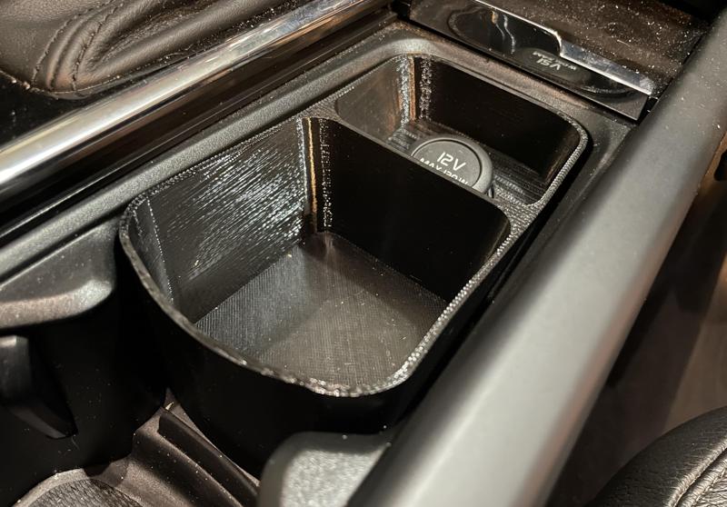Volvo XC90 cupholder tray