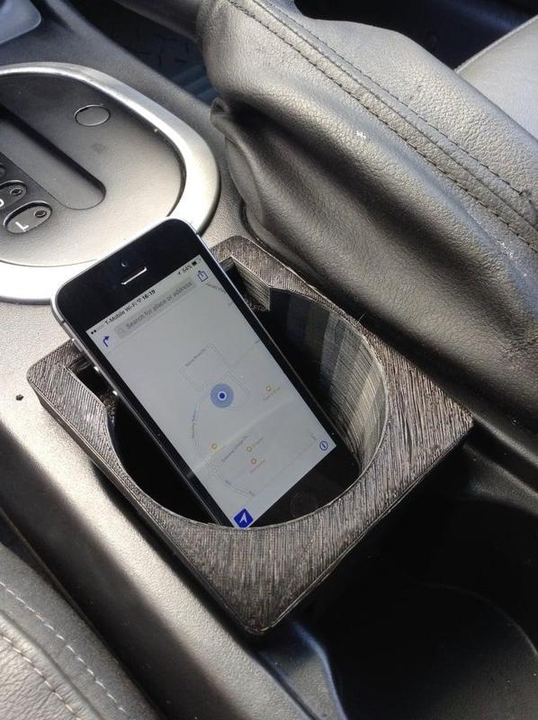 05-07 Ford Escape iPhone cupholder drop in insert
