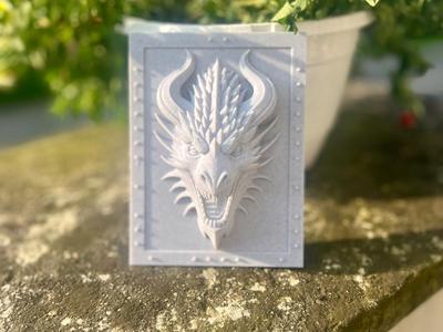 Dragon wall frame head 