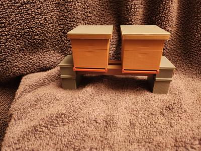 Beekeeping : Langstroth Beehive Setup