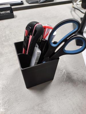 Pen holder