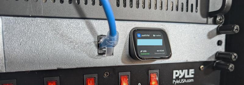 JetKVM 19" rack mount HALF