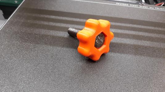 Screw knob M10