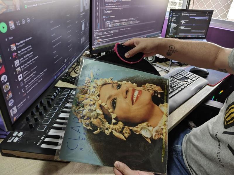 Records Safe Handler - (over-engineering version)