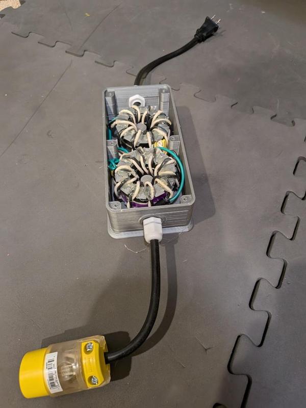 junction box for common mode filter toroids