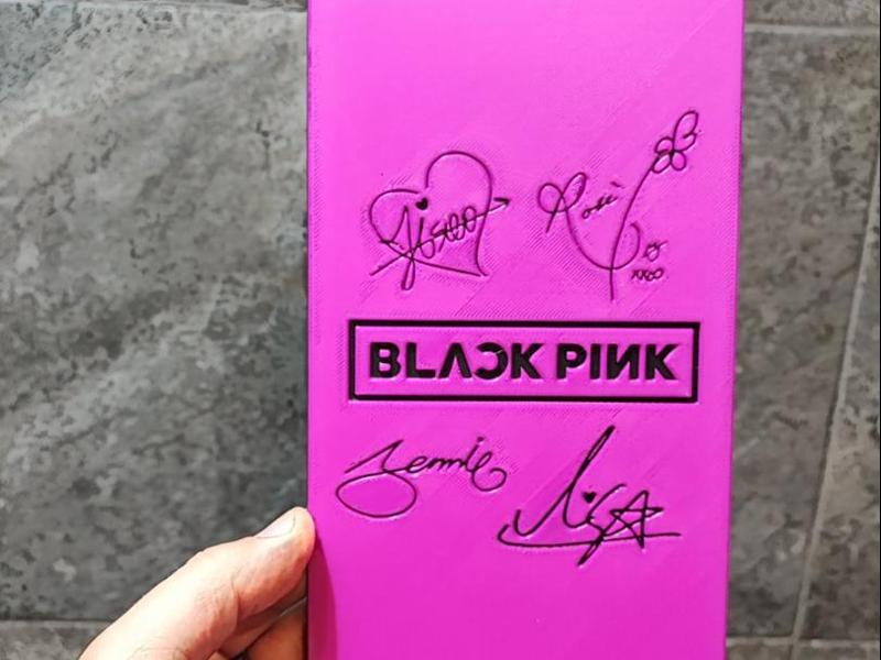 Black Pink signatures