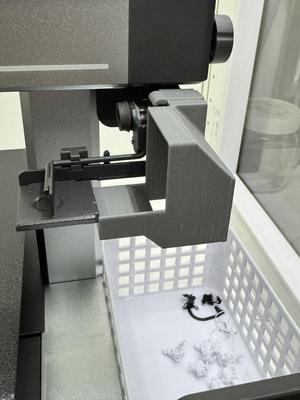 Anycubic Kobra 3 Filament Poop diverter / Anycubic Kobra 3 Filamentabfälle umlenker