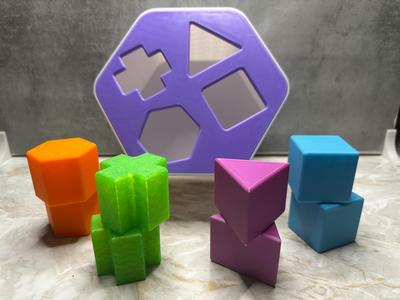 Shape sorter toy