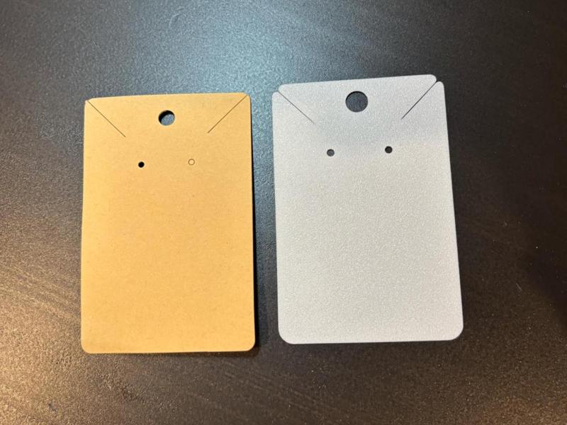 Jewelry display card for retail free to sell