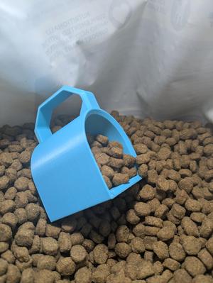 Precise-Sized Kibble Scoops. No supports needed.