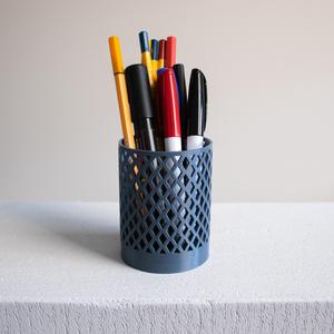 Cylinder Pencil Holder with Diamond Texture