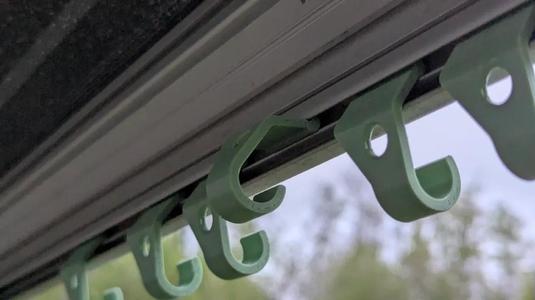 Hook for caravan keder piping - fixed or easy insert, no support / Haken für Kederschiene einschwenkbar bzw. fix   