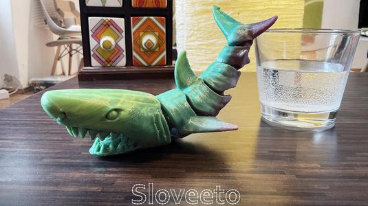 ARTICULATED SHARK. MOVING. DETAILED. PRINT-IN-PLACE