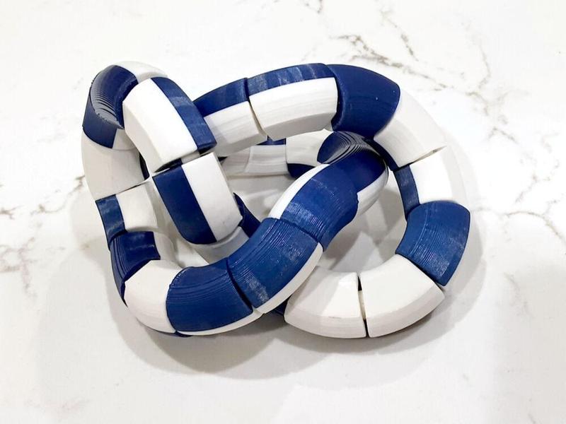 Twisty toy