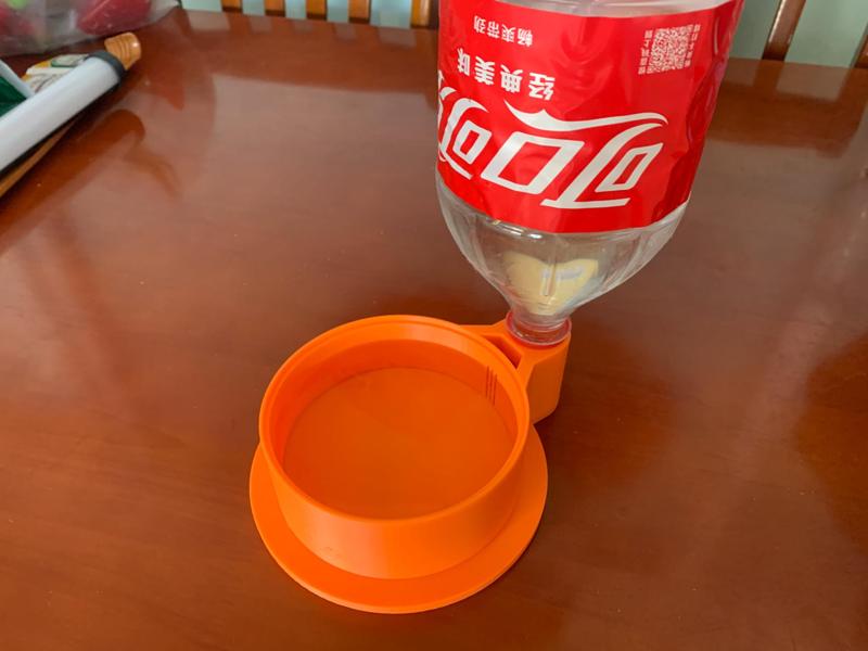 Dog and cat water dispenser, Pet water dispenser.