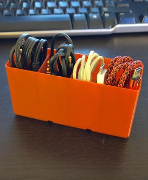 Gridfinity 4 Compartment USB Cable Bin (hollow bottom for space)