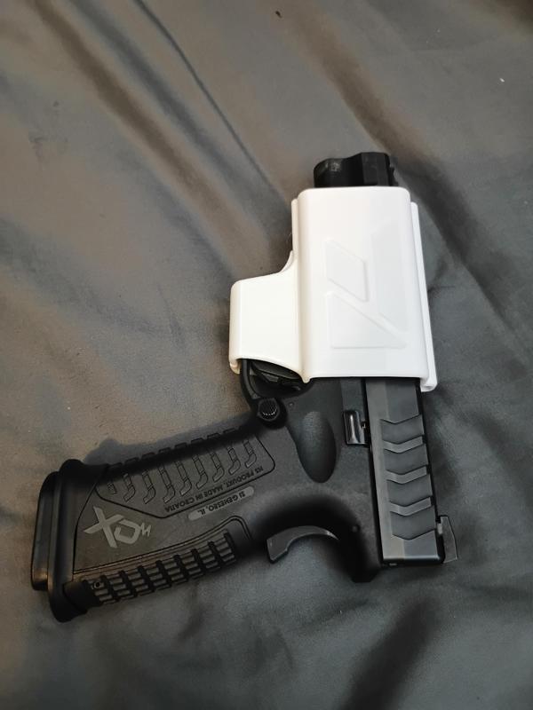 Springfield XDM in waist holster