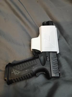 Springfield XDM in waist holster