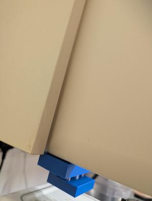 Kitchen cabinet mounting jig