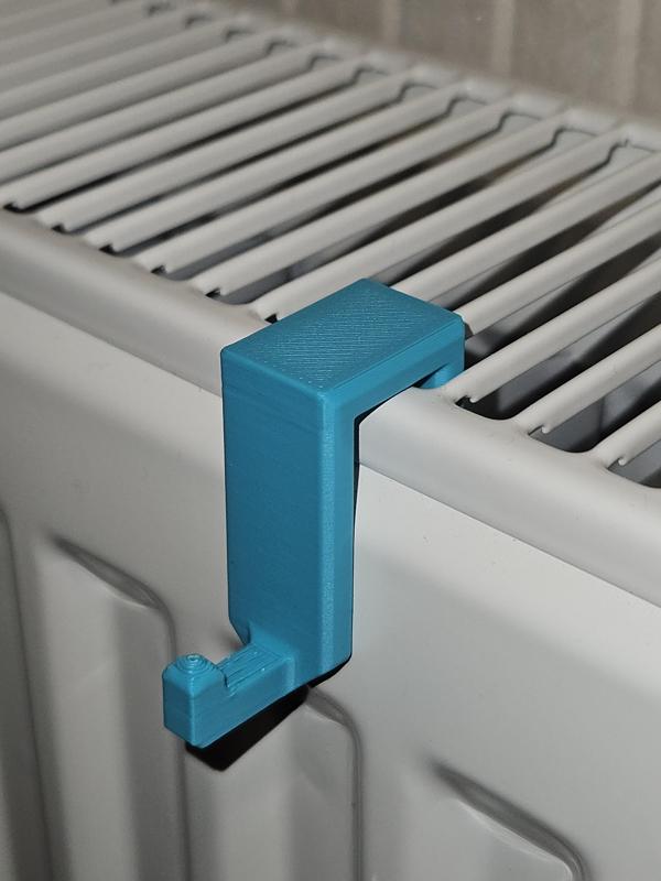 Stronger Radiator Towel Hook v2 (with magnet)