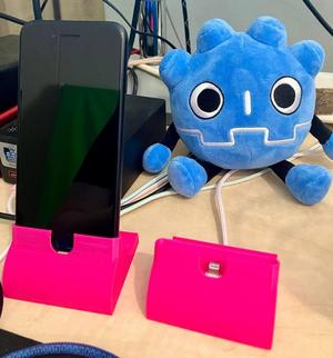 iPhone SE 2nd and 3rd gen charging dock