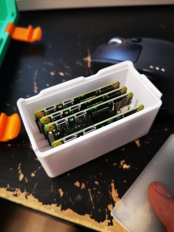 Gridfinity 2x1x6 Raspberry Pi Zero organizer with lid