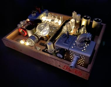 1:8 BTTF DeLorean hood box set
