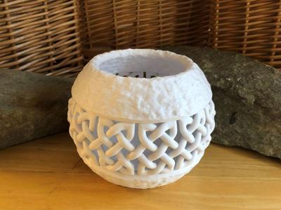 Celtic Knot Round Bowl