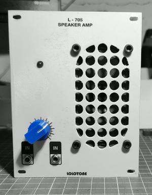 Frente para monitor de Eurorack desde scrap.