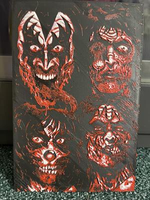 Kiss (5) /some blood for Halloween/