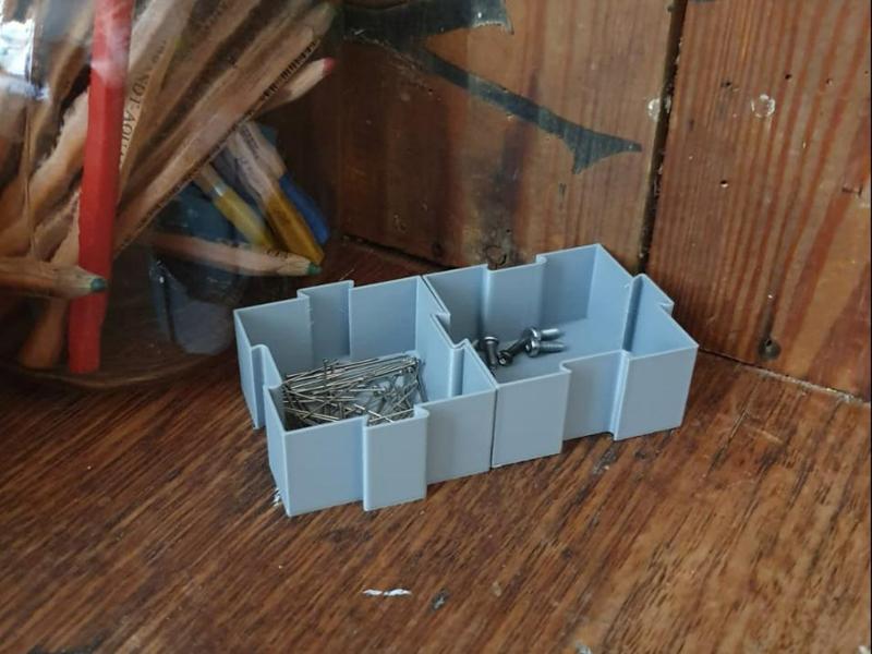 modular desk organiser