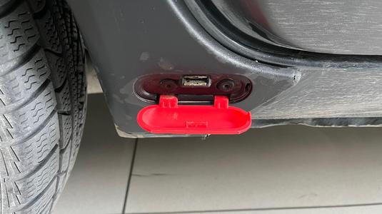 Dacia Dokker arka çamurluk montaj kapağı