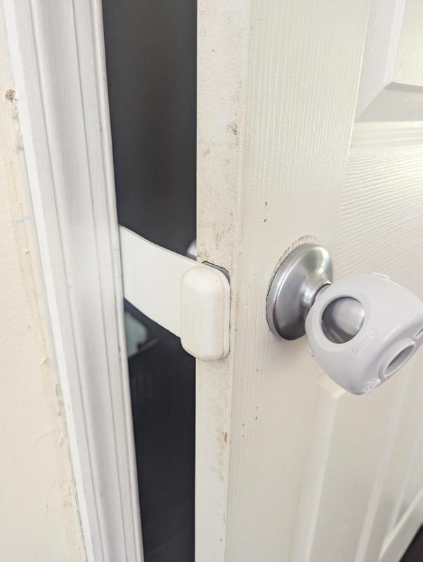 Door Holder for Cats and Small Pets
