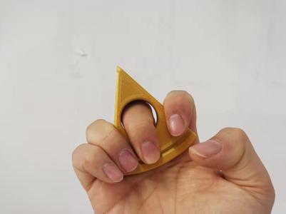 Brass knuckles – watermelon slices
