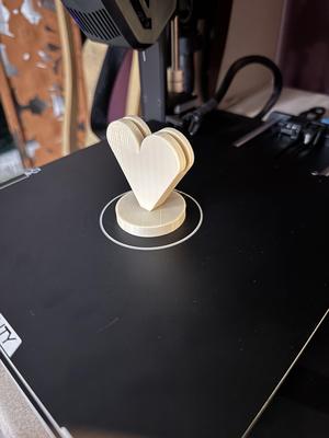 Heart Shaped Letter Stand (Valentine's Day) v1.3mf