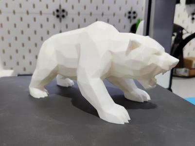 The Bear — Modern Low Poly Symbol of Strategy