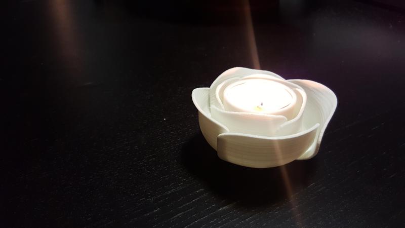 White Rose Tealight Candleholder