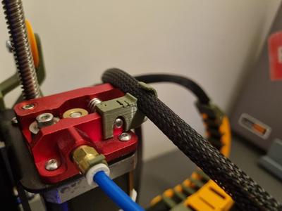 Ender 3 Extruder Tension Wedge with Cable Guide