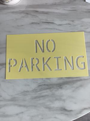 NO PARKING Stencil
