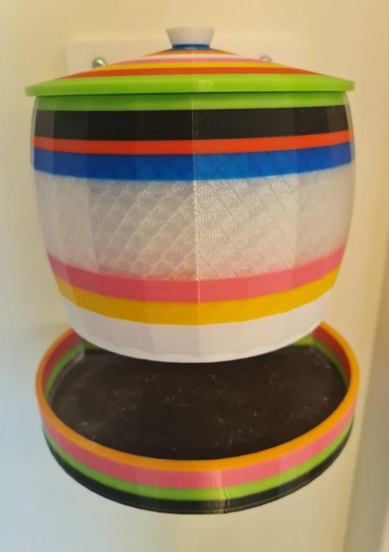 Wall mounted Chalk Bowl with lid and tray