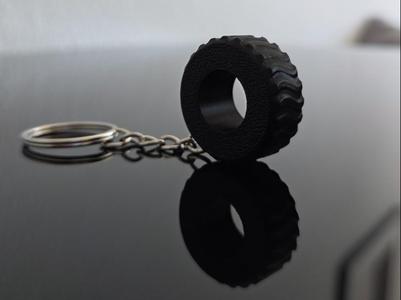 Tire keychain